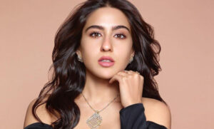 Sara Ali Khan Hot Pics, Photos, Bikini Images & Navel Cleavage