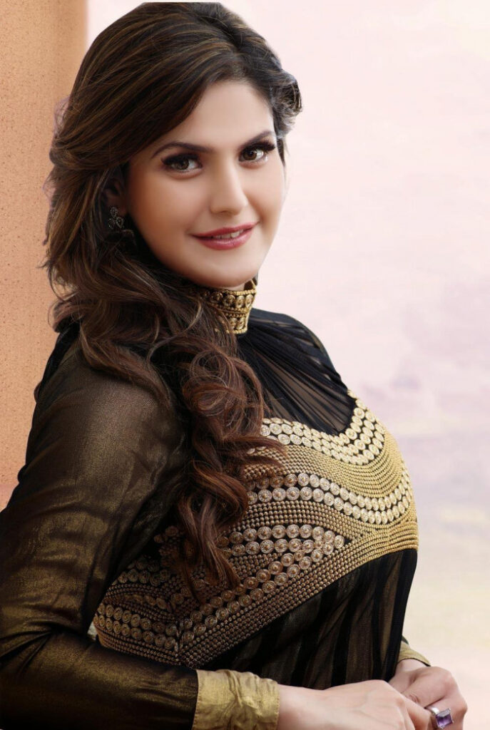 Zareen Khan Hot Pics – Leaked Collection – 