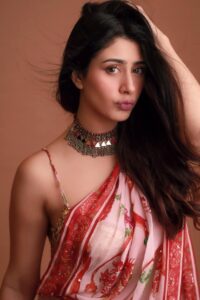 Warina Hussain Hot Photos Pics New Images & HD Wallpapers