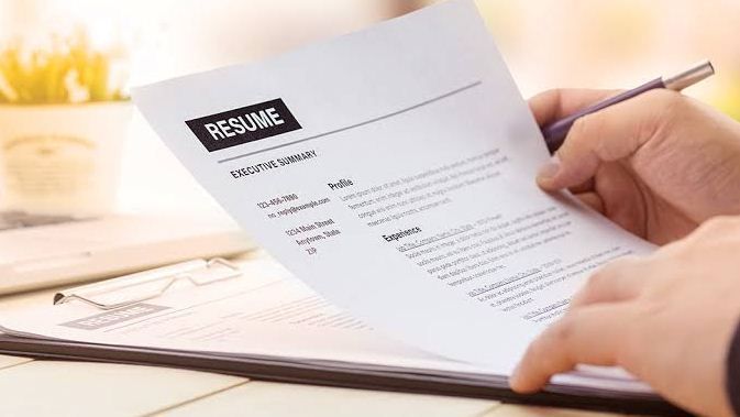 Benefits of Hiring a Professional CV Resume Writing Service