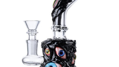 Exploring the Unique Features of Smoke Fox Bongs